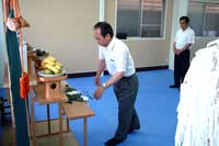 ���䌧�{������J���̗l�q