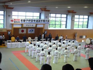 ��25��u�ᎂ�q�t�v��蓹�I�茠���ʐ^