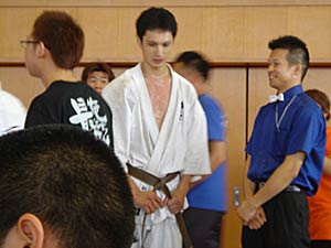 ��25��u�ᎂ�q�t�v��蓹�I�茠���ʐ^