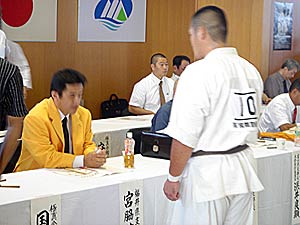 ��25��u�ᎂ�q�t�v��蓹�I�茠���ʐ^